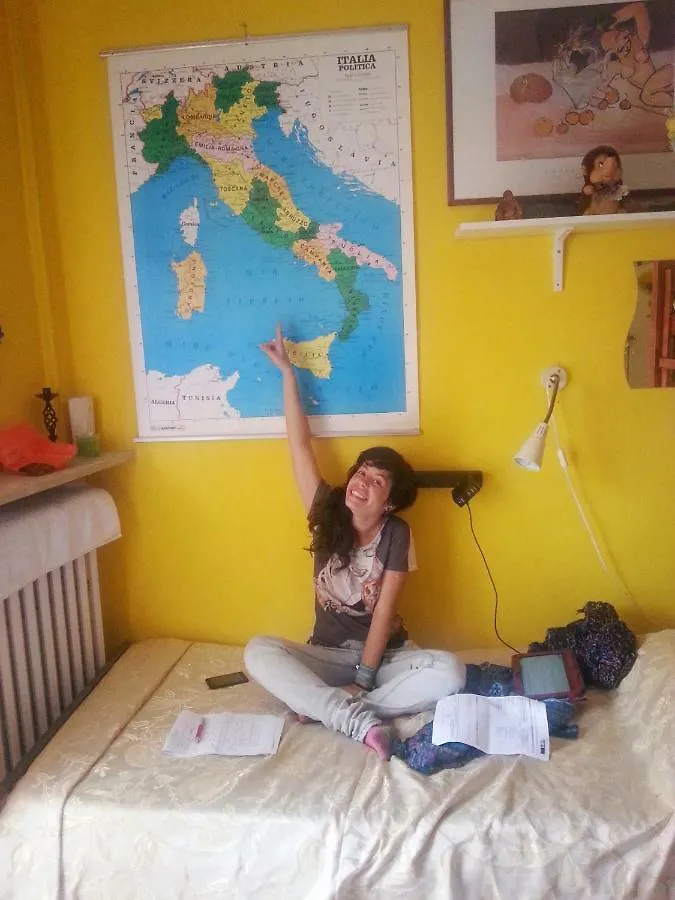 Hostel Europe Station Rooms Parma Italy